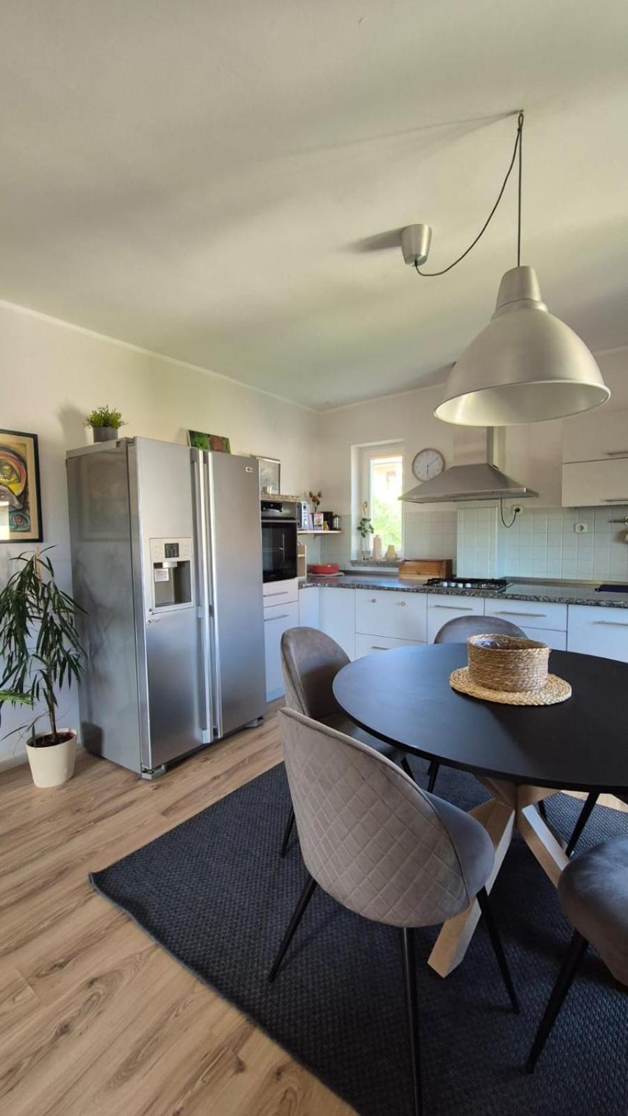 Family Apartment Μεντουλίν Εξωτερικό φωτογραφία